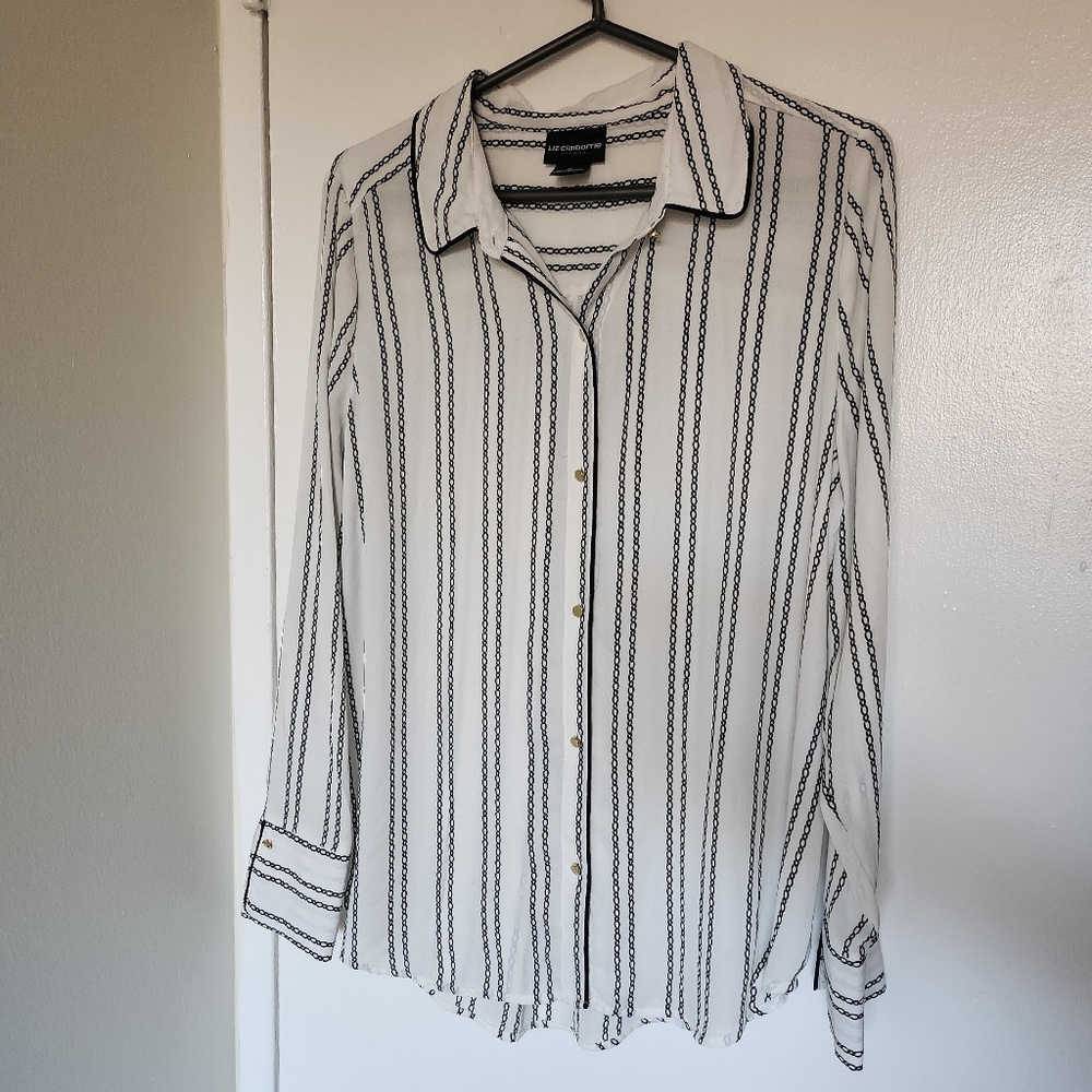 Liz Claiborn White Button Up Shirt with Chain Print
